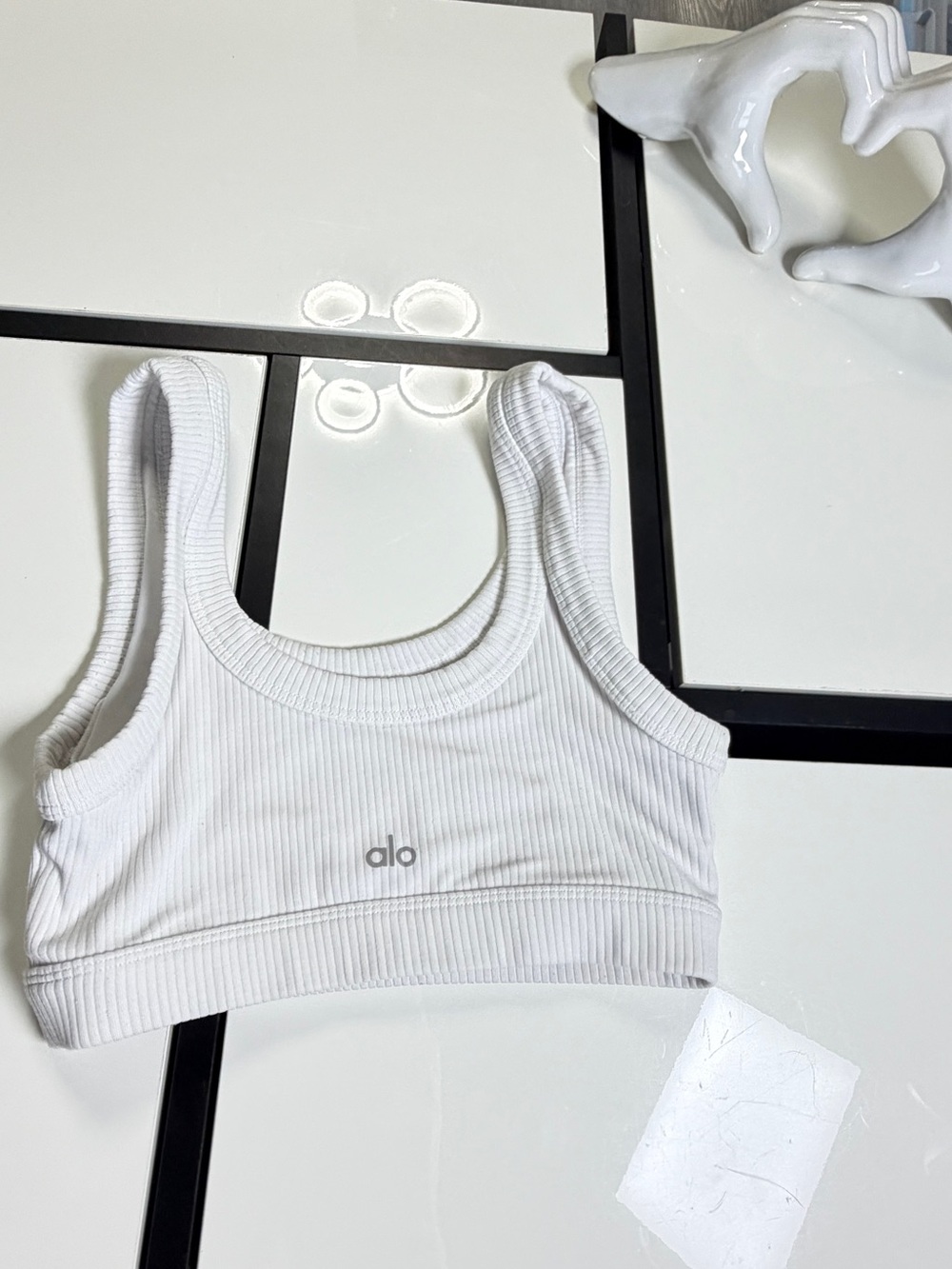 🤍 Alo Yoga Ribbed Wellness Bra - White | Size XS - Picture 5 of 10